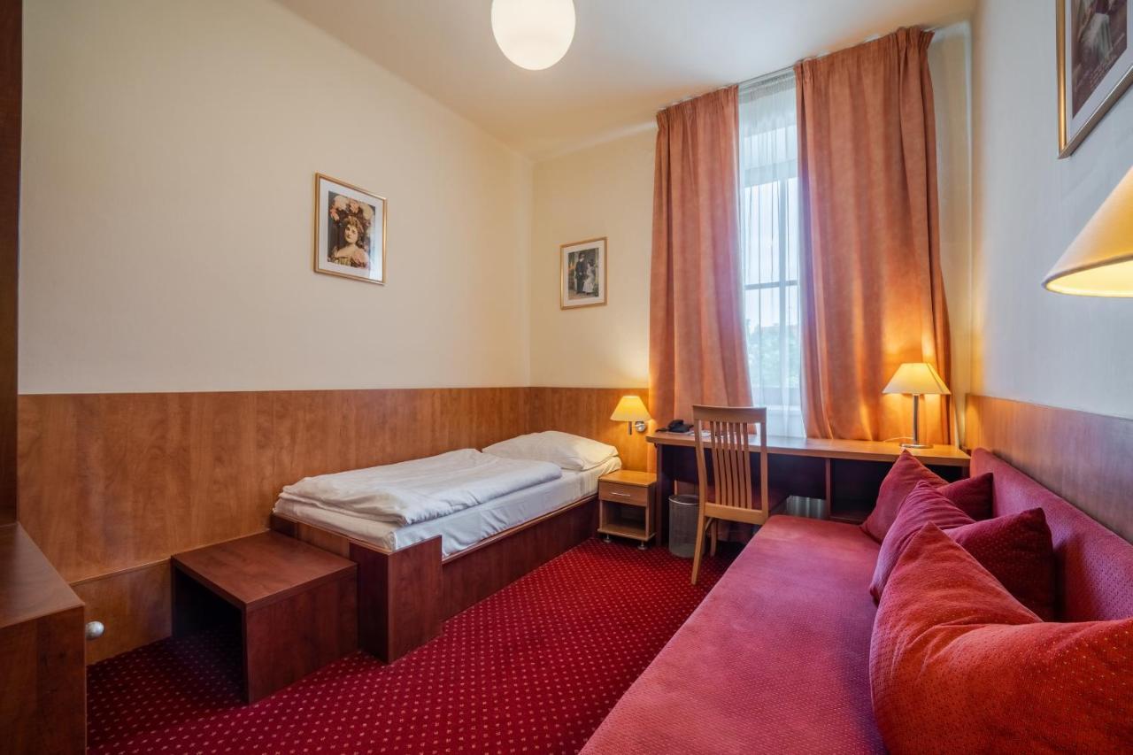 Hotel Grand Uherske Hradiste Exterior photo