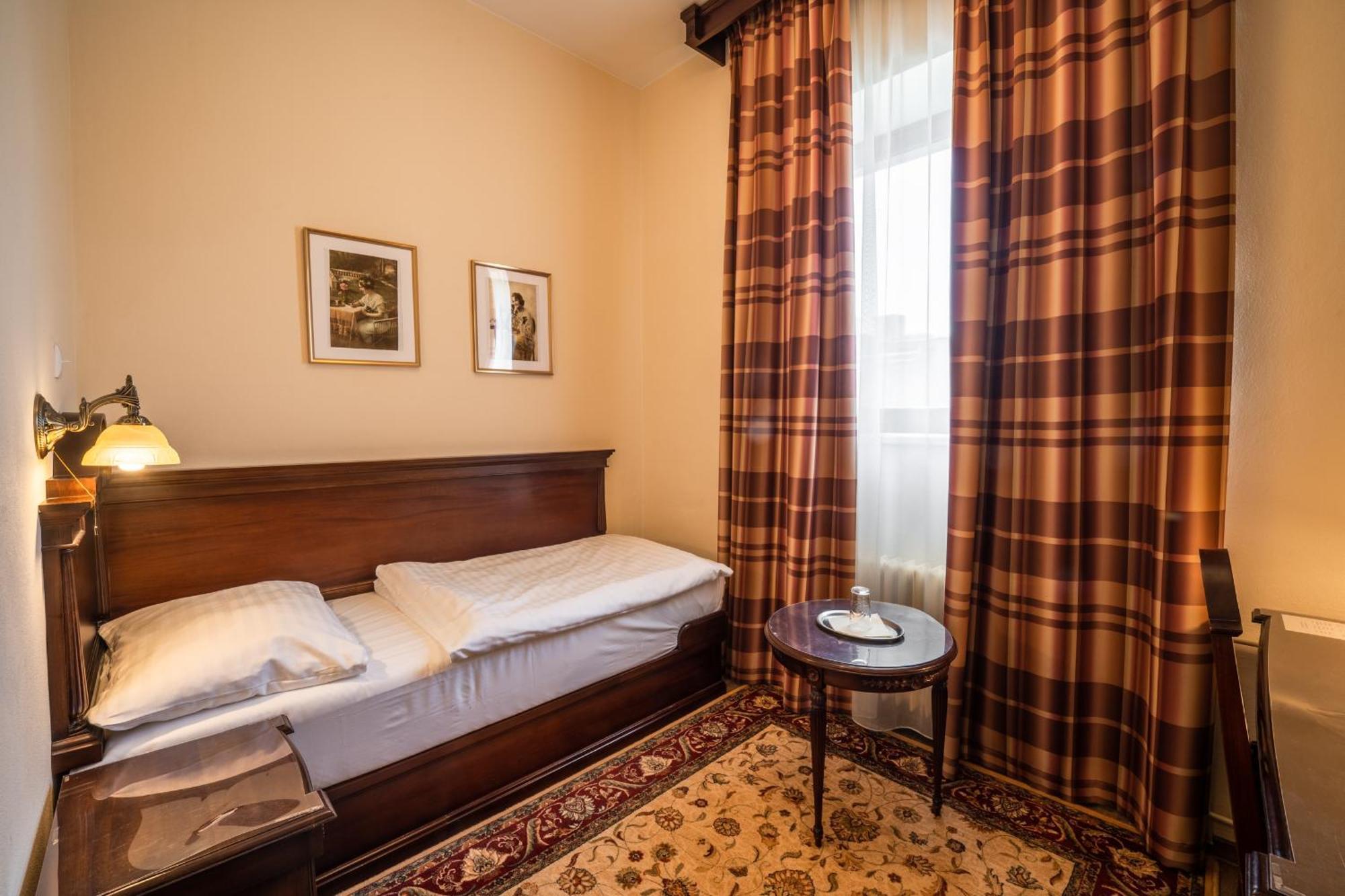Hotel Grand Uherske Hradiste Exterior photo